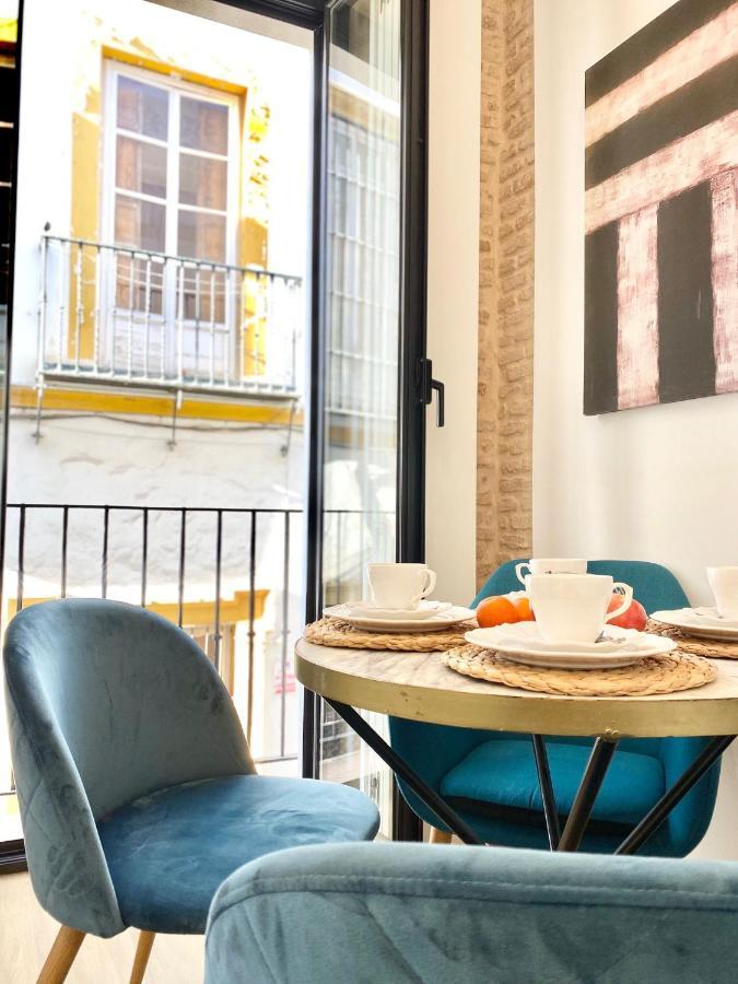 Magnificent Double Bedroom Apartment At Santa Cruz Siviglia Esterno foto