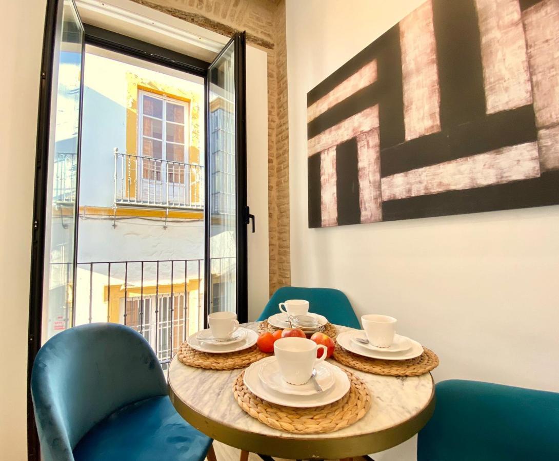 Magnificent Double Bedroom Apartment At Santa Cruz Siviglia Esterno foto