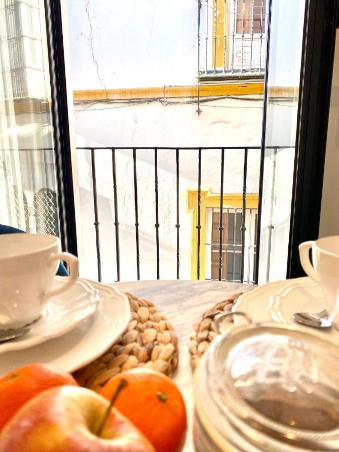 Magnificent Double Bedroom Apartment At Santa Cruz Siviglia Esterno foto