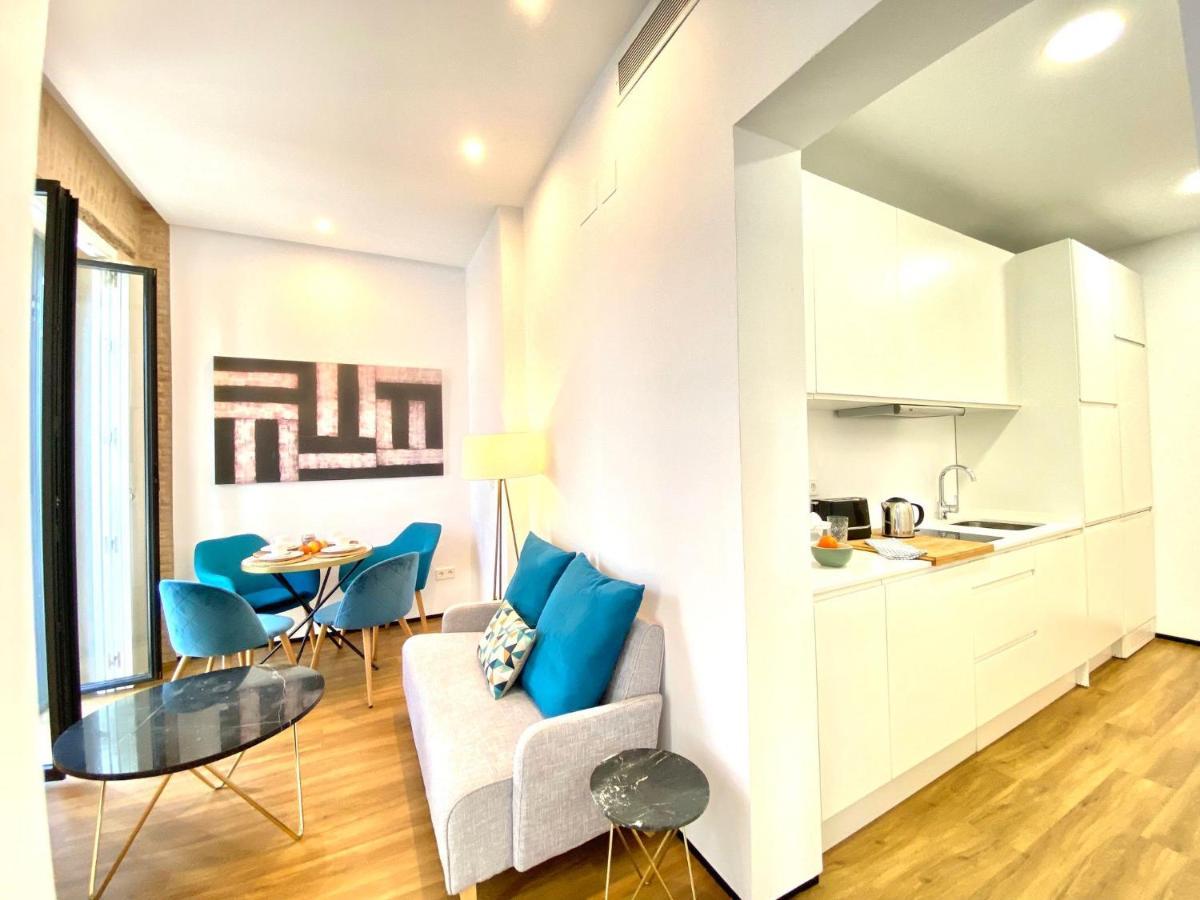 Magnificent Double Bedroom Apartment At Santa Cruz Siviglia Esterno foto