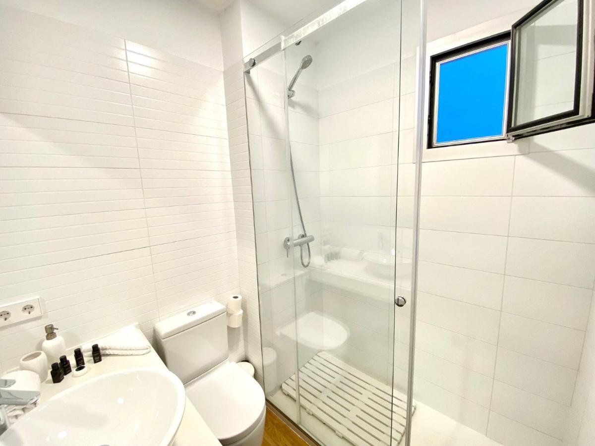 Magnificent Double Bedroom Apartment At Santa Cruz Siviglia Esterno foto
